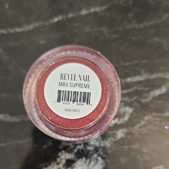Supreme Revel Nail Dip Powder - Picture 2 of 2